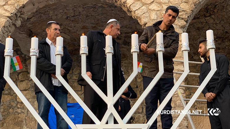 مه‌زارێكی ئه‌لقووش جووه‌كان كۆده‌كاته‌وه‌